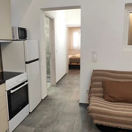 Nina's Down Apartment Skiathos Town