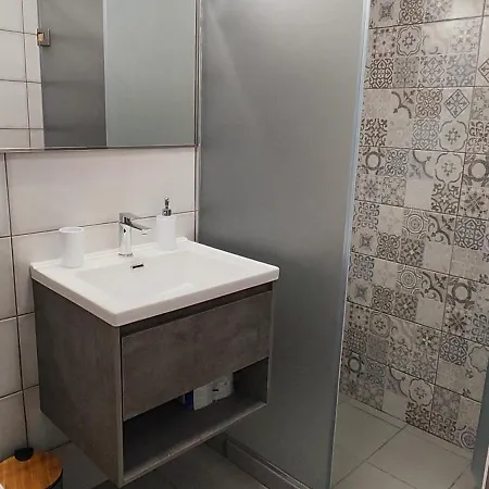 Apartment Nina's Down Skiathos Town